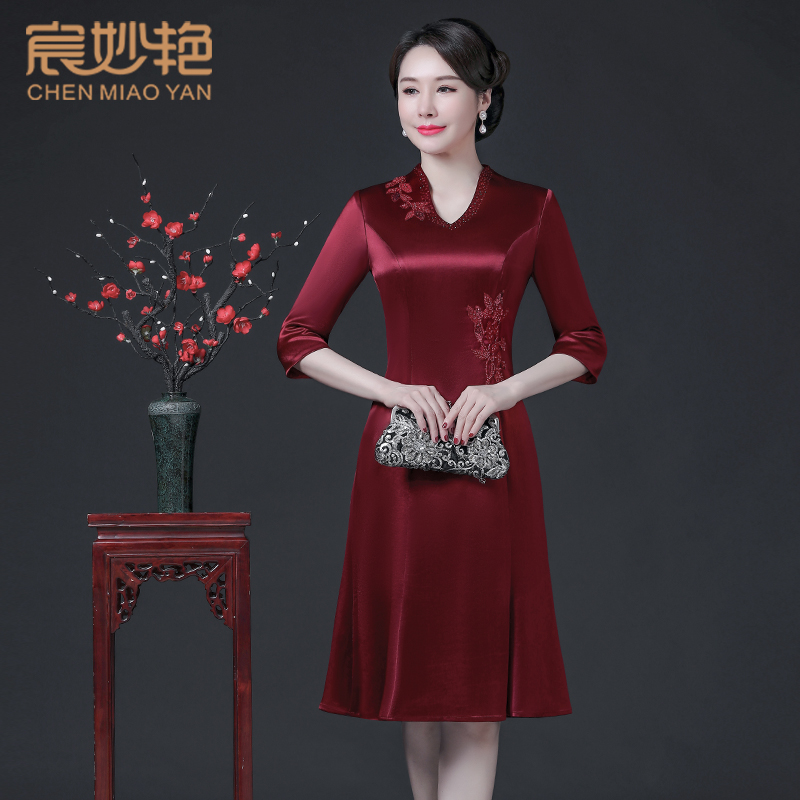 喜媽媽秋季醋酸緞時(shí)尚連衣裙